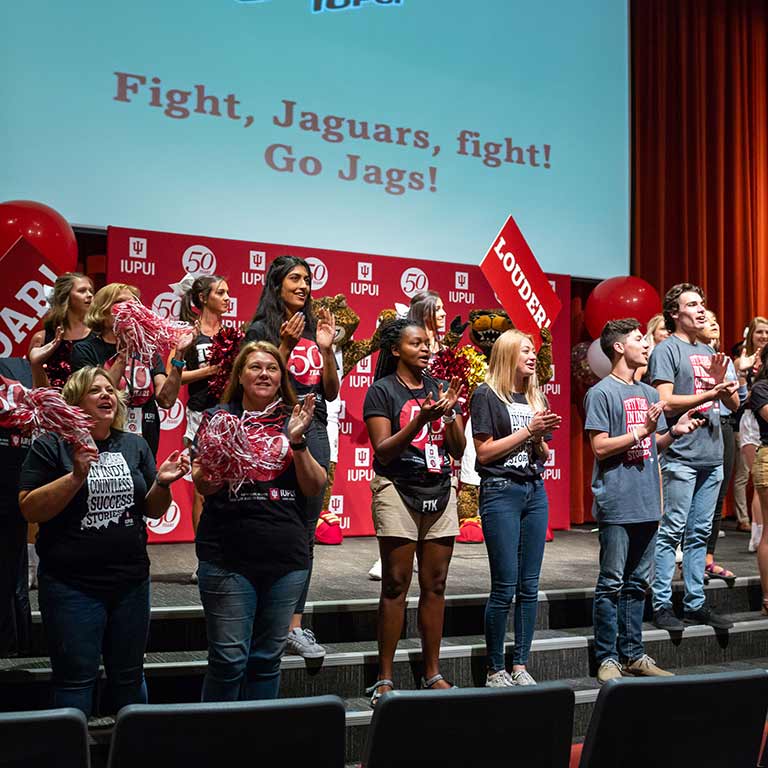 Students sing the IUPUI Fight Song at the Jaguar Spirit Fest.